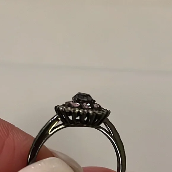 🌺HP🌺Amethyst Crystal Halo Ring sz7 - Picture 10 of 12